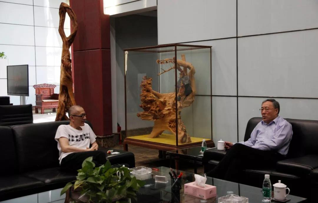 欧美同学会企业家联谊会会长、美中投资海明堡(亚洲)直升机董事局主席徐昌东莅临中亚参观考察