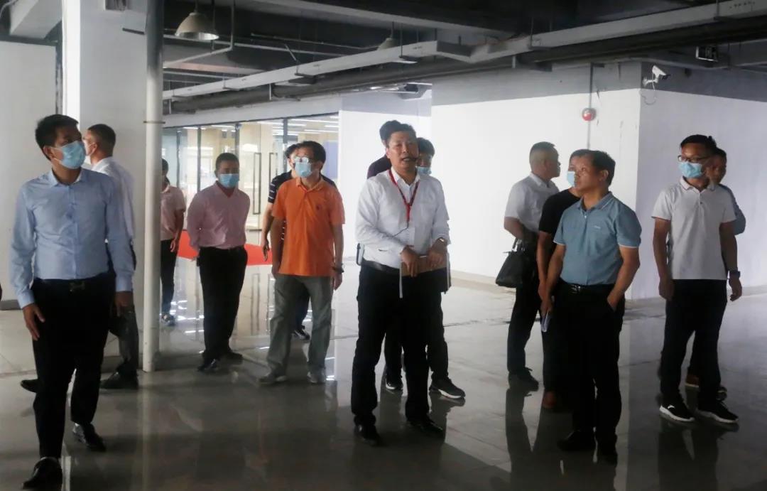 中亚硅谷产业基地推介会圆满举行