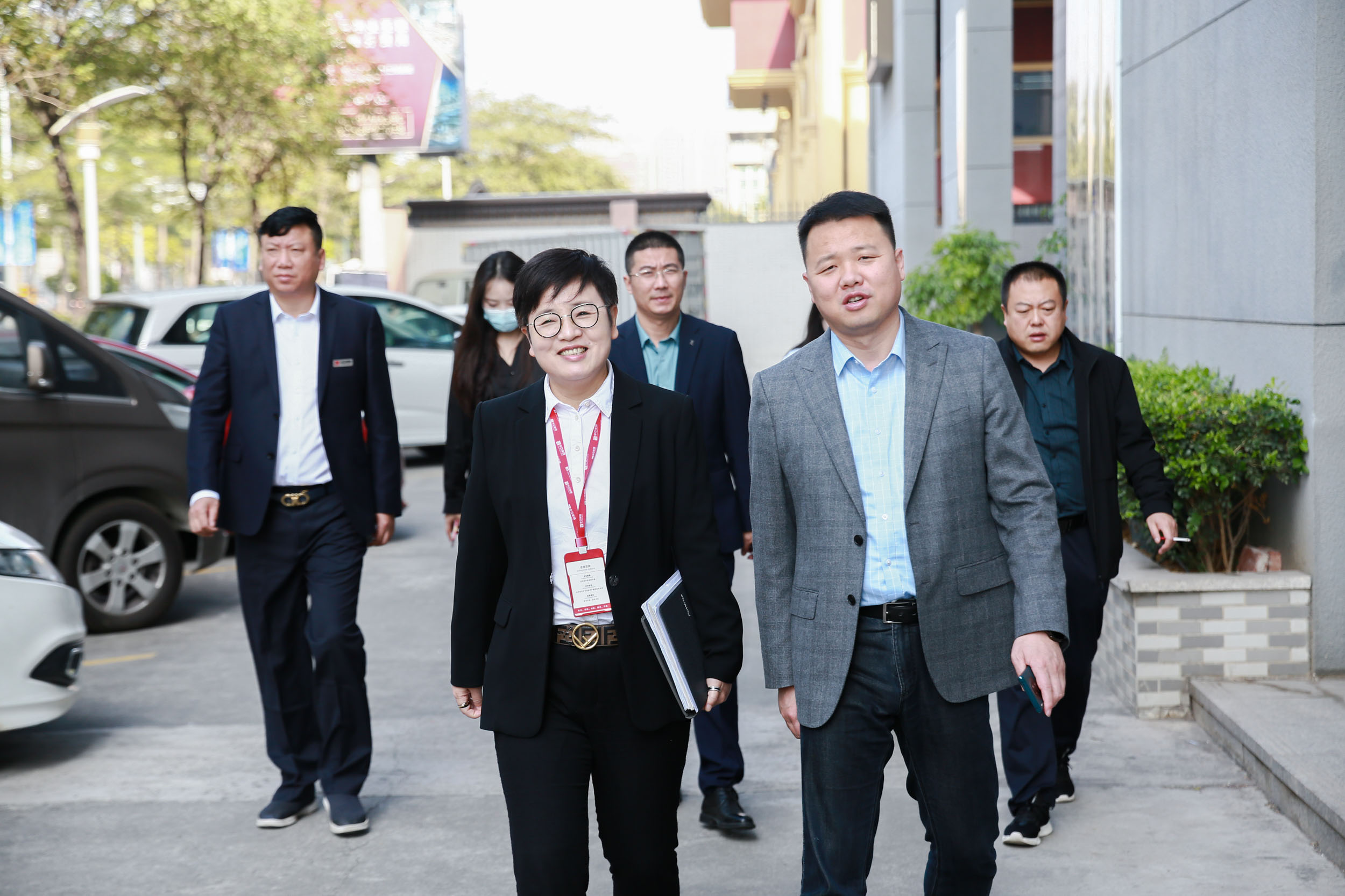 新疆维吾尔自治区博乐市领导莅临中亚参观考察(图2) 新疆维吾尔自治区博乐市领导莅临中亚参观考察(图2)